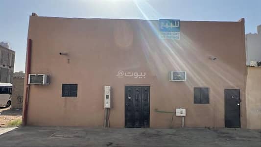 2 Bedroom Floor for Sale in South Riyadh, Riyadh - House for sale in Al-Ghannamiyah neighborhood