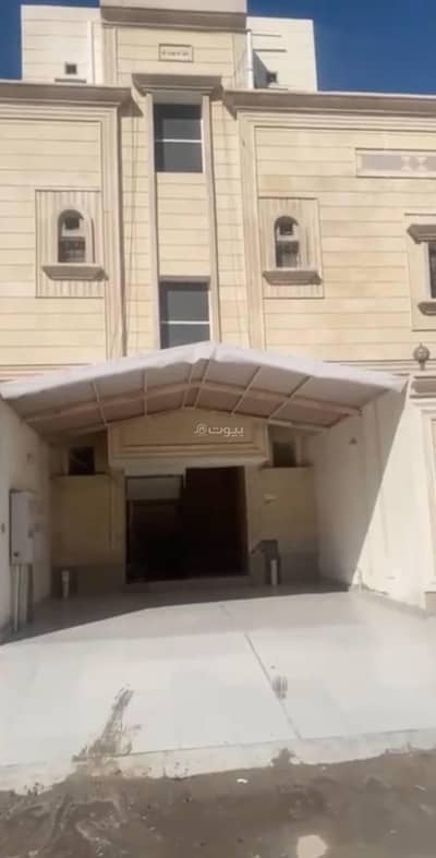 Residential Building for Sale in King Fahd Suburb, Dammam - Building For Sale in King Fahd Suburb, Dammam
