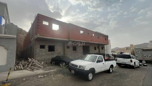 Residential Building for Sale in Al Umrah, Makkah - Residential concrete building for sale in Mecca, Zahra Al-Omrah plan Residential Building for Sale in Al Umrah, Makkah - Residential concrete building for sale in Mecca, Zahra Al-Omrah plan