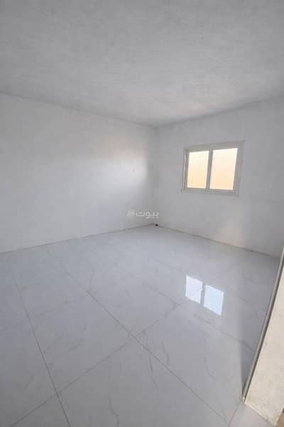 عمارة سكنية  للبيع في وسط الرياض، الرياض - للبيع بيت في حي غبيرة المساحة ١١٣م