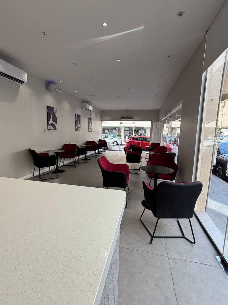 Showroom in Al Khabra Ash Shamalia 90000 SAR - 87943228 Showroom in Al Khabra Ash Shamalia 90000 SAR - 87943228