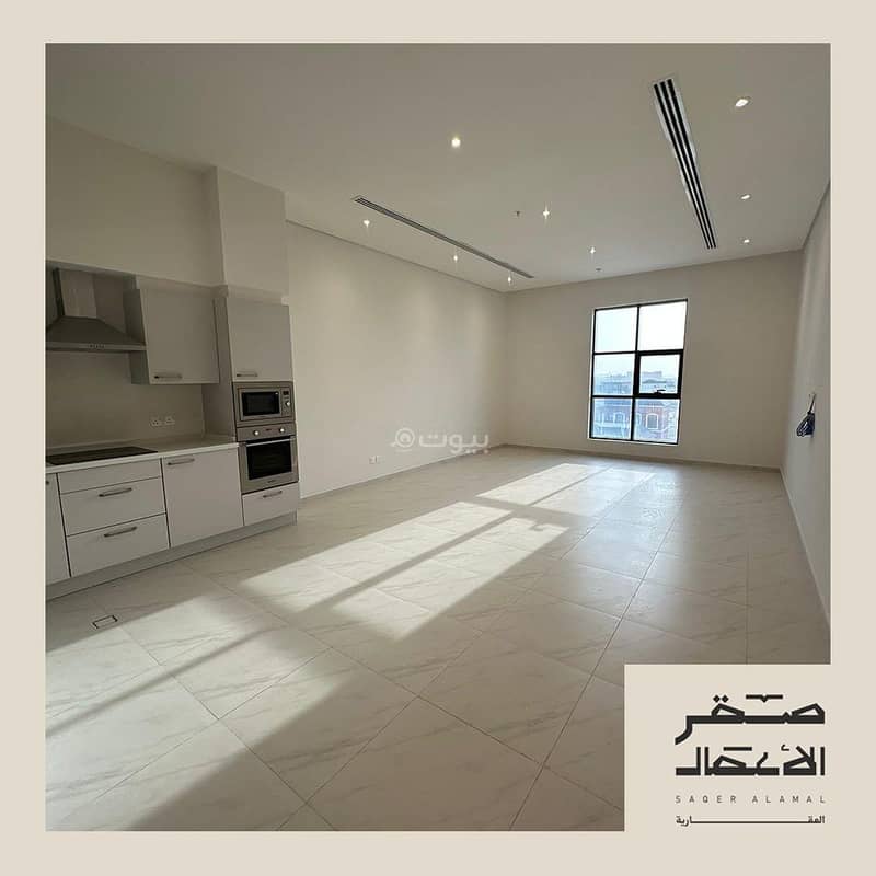 Two-bedroom apartment with a maid's room and a laundry room Two-bedroom apartment with a maid's room and a laundry room