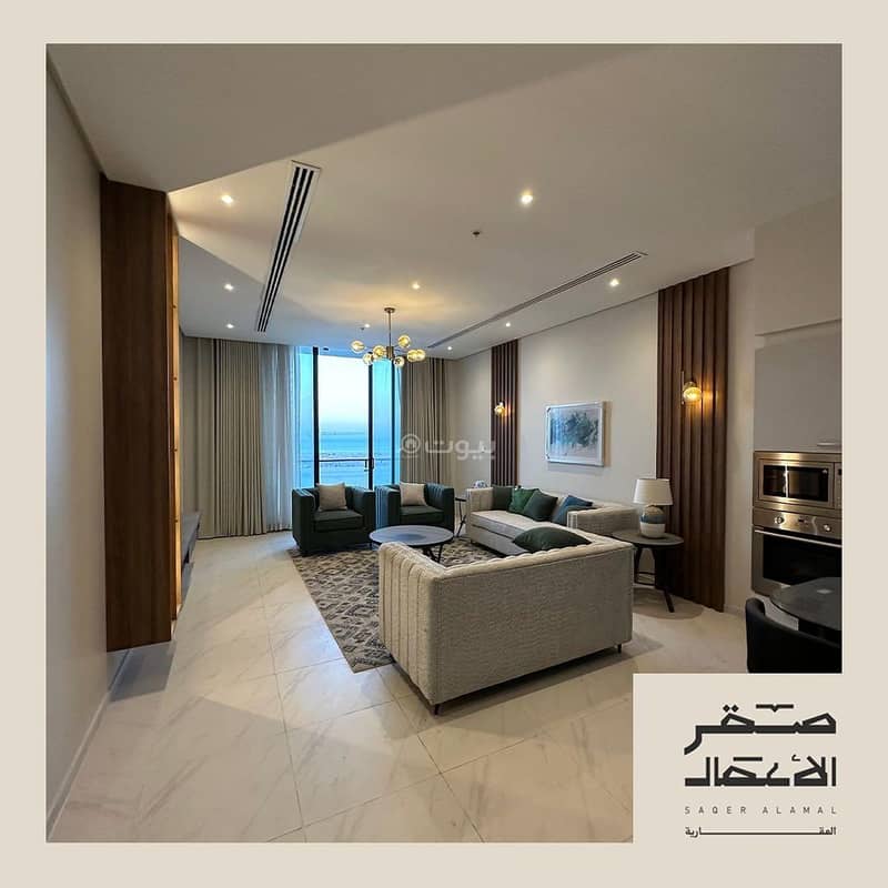 شقة فاخرة بتصميم واسع وإطلالة بحرية شقة فاخرة بتصميم واسع وإطلالة بحرية