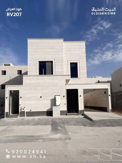 5 Bedroom Villa for Rent in East Riyadh, Riyadh - Interior staircase villa + apartment for rent – Al-Janadiriyah district 5 Bedroom Villa for Rent in East Riyadh, Riyadh - Interior staircase villa + apartment for rent – Al-Janadiriyah district
