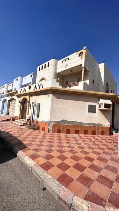 8 Bedroom Villa for Sale in North Jeddah, Jeddah - For sale a villa in Al-Nuaim neighborhood, a prime location on two streets. 8 Bedroom Villa for Sale in North Jeddah, Jeddah - For sale a villa in Al-Nuaim neighborhood, a prime location on two streets.