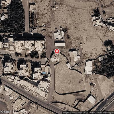 دور 8 غرف نوم للبيع في بني ظفر، المدينة المنورة - أ{ض كبيرة عليها بيت شعبي قريب من الحرم النبوي الشريف (العوالي)