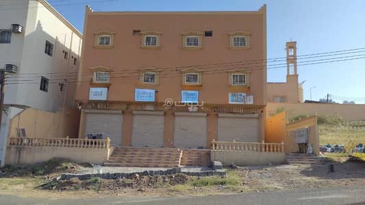 عمارة تجارية  للبيع في الوسام، خميس مشيط - للبيع عماره تجارية سكنية في حي الوسام - خميس مشيط.