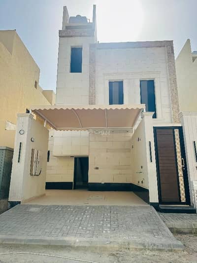 2 Bedroom Apartment for Sale in East Riyadh, Riyadh - Apartment in Al-Qudsiyah neighborhood