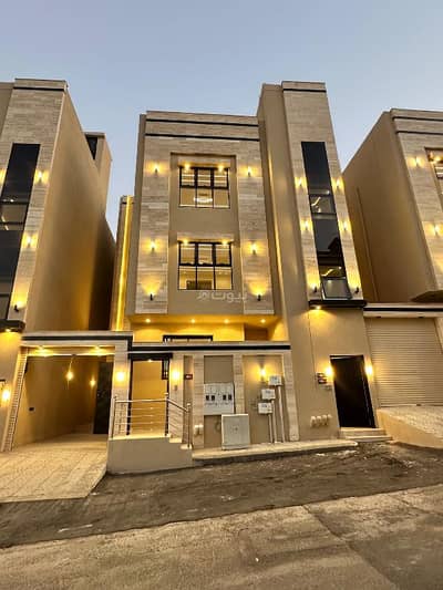 3 Bedroom Flat for Sale in Al Dhurfah, Khamis Mushait - For sale: a upper floor apartment at 500,000 in Al-Diyafah district, Khamis Mushait