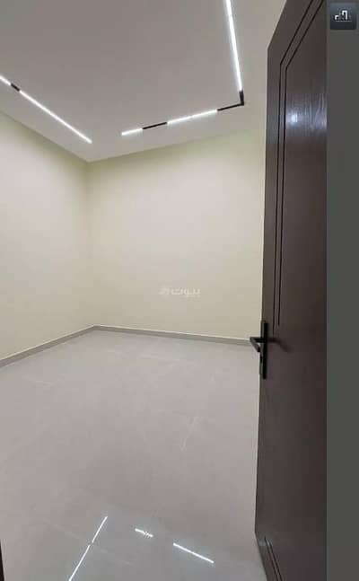 5 Bedroom Floor for Sale in South Riyadh, Riyadh - Floor in South Riyadh,Taybah 5 bedrooms 750000 SAR - 87897808 5 Bedroom Floor for Sale in South Riyadh, Riyadh - Floor in South Riyadh,Taybah 5 bedrooms 750000 SAR - 87897808