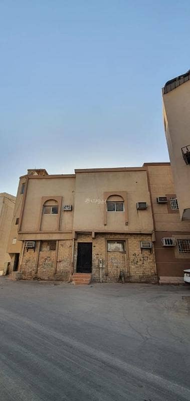 9 Bedroom Residential Building for Sale in Central Riyadh, Riyadh - Apartment for sale in Al-Shamisi
