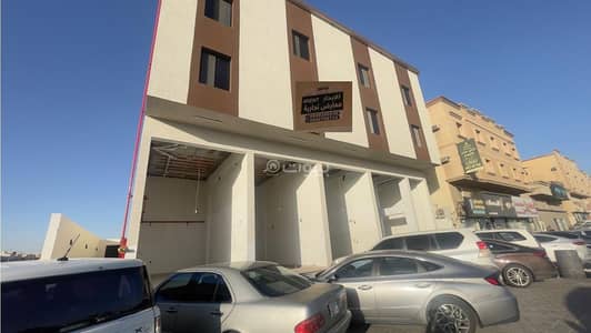 Showroom for Rent in Taybay, Dammam - Commercial exhibition spaces for rent on Abu Bakr Al-Siddiq Street, Taybah district