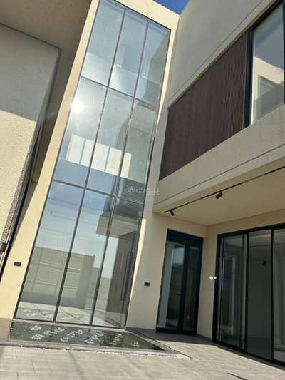 5 Bedroom Villa for Sale in Al Saif, Dammam - A luxurious residential villa for sale.