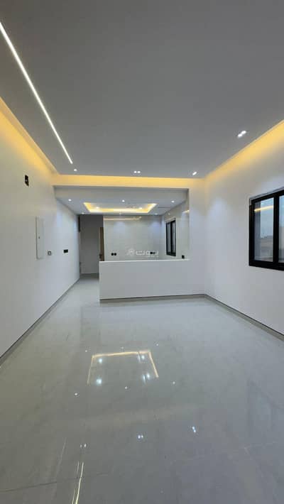4 Bedroom Floor for Sale in East Riyadh, Riyadh - A distinctive housing opportunity in the Al-Janadariya neighborhood (Al-Nukhbah Plan)