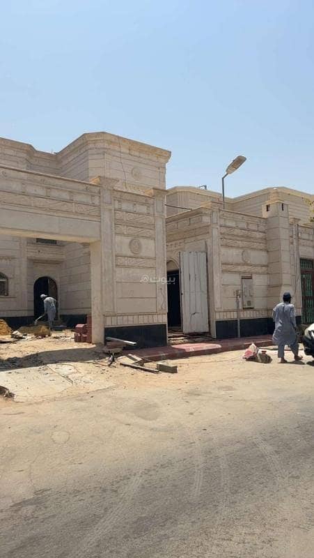 للبيع فيلا مساحة 411 دورين مفصولة للبيع فيلا مساحة 411 دورين مفصولة