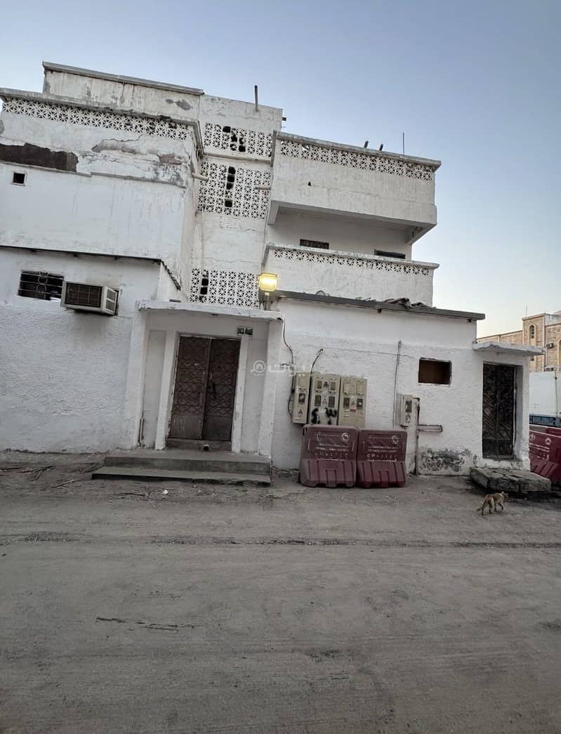 Residential Building in Al Badiyah 570000 SAR - 87942309 Residential Building in Al Badiyah 570000 SAR - 87942309