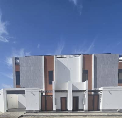 10+ Beds Villa for Sale in North Jeddah, Jeddah - Luxury villa for sale in Al-Sawari neighborhood