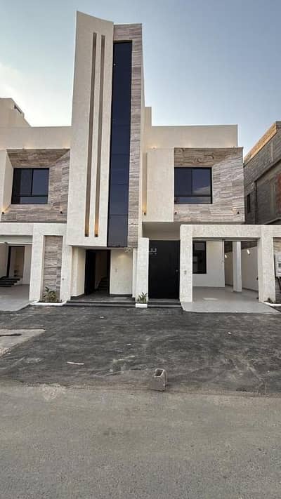 9 Bedroom Flat for Sale in Al Ghadir, Abha - Upper roof with separate entrance for sale 9 Bedroom Flat for Sale in Al Ghadir, Abha - Upper roof with separate entrance for sale