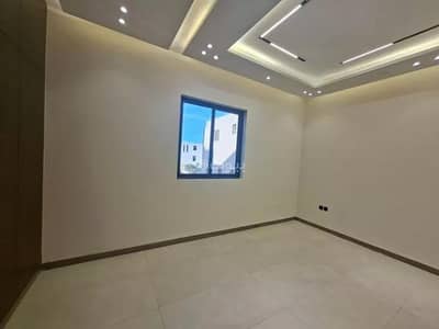 5 Bedroom Floor for Sale in South Riyadh, Riyadh - Floor for Sale in Okaz, South Riyadh