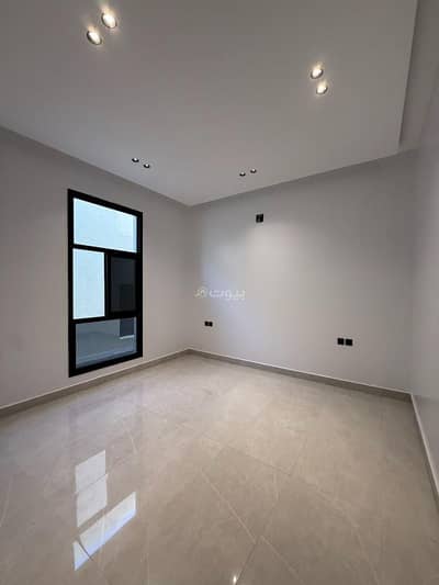 3 Bedroom Floor for Sale in East Riyadh, Riyadh - Golden opportunity: own your independent role in the heart of the distinctive statement! 3 Bedroom Floor for Sale in East Riyadh, Riyadh - Golden opportunity: own your independent role in the heart of the distinctive statement!