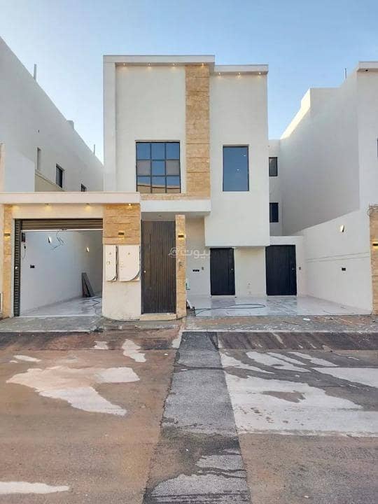 Floor for sale in Okaz, south Riyadh Floor for sale in Okaz, south Riyadh