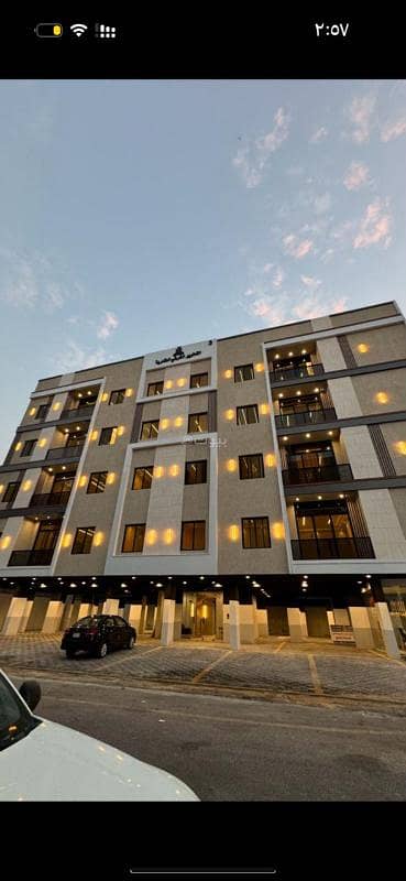 3 Bedroom Flat for Sale in Al Hamra, Al Khobar - Luxurious residential apartment for rent