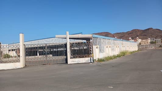 Showroom for Rent in Al Shafiyah, Madina - Exhibition building for rent in Al-Shufai, Medina