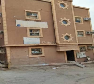 Residential Building for Sale in Central Riyadh, Riyadh - Residential building for sale in Al Marqab, central Riyadh
