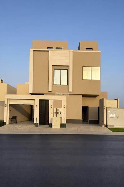 3 Bedroom Floor for Sale in East Riyadh, Riyadh - 3 bedrooms floor for sale in Al-Bunyan neighborhood, Riyadh