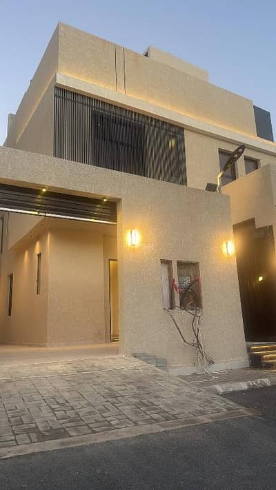3 Bedroom Flat for Sale in East Riyadh, Riyadh - Three-bedroom apartment for sale in Al-Bayan district, Riyadh 3 Bedroom Flat for Sale in East Riyadh, Riyadh - Three-bedroom apartment for sale in Al-Bayan district, Riyadh