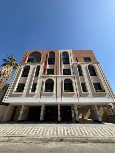 3 Bedroom Apartment for Sale in Central Jeddah, Jeddah - Ready-to-own apartment in Al Hamra'a district