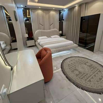 3 Bedroom Flat for Rent in Taif - Three-bedroom hotel apartment and a living room