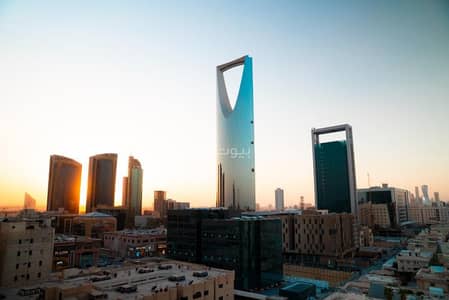شقة 2 غرفة نوم للايجار في شمال الرياض، الرياض - شقة فاخرة معيشية مُزودة بشطرقتين في Flow Olaya