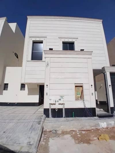 4 Bedroom Floor for Sale in East Riyadh, Riyadh - 4 Bedroom Floor For Sale in Al Janadriyah, Riyadh