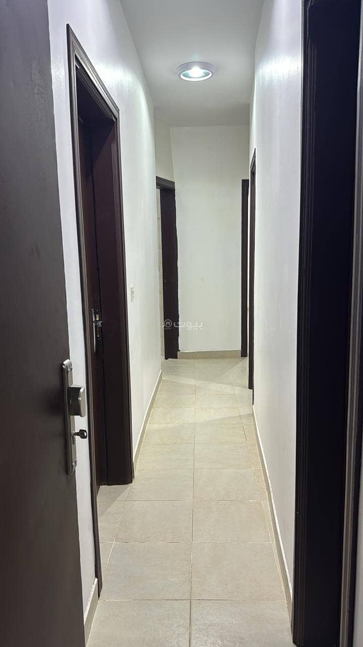 Two-bedroom apartment with two bathrooms and a kitchen Two-bedroom apartment with two bathrooms and a kitchen
