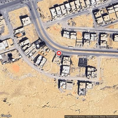Commercial Land for Sale in West Riyadh, Riyadh - For sale, a chalet in Dhahrat Laban. The area is 747 m, street width is 30.