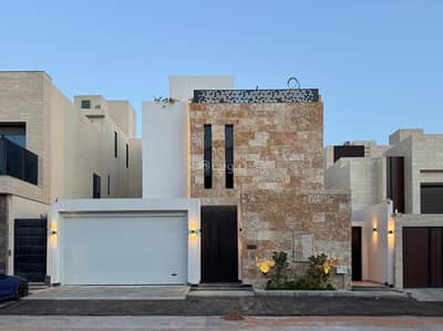 10+ Beds Villa for Sale in North Riyadh, Riyadh - 11 Bedroom Villa For Sale in Al Qirwan, Riyadh
