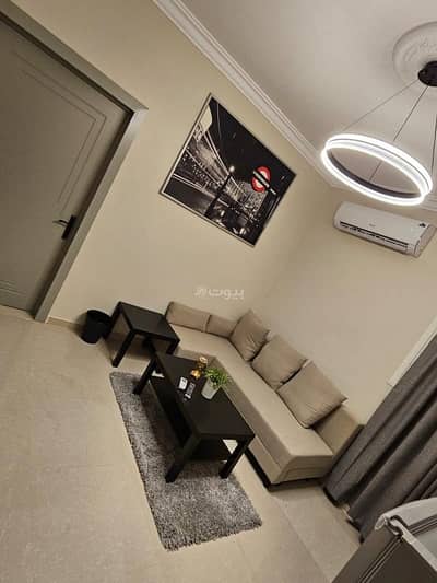 2 Bedroom Flat for Rent in East Riyadh, Riyadh - Three-room apartment with a living room for rent in Al-Rimal, Riyadh