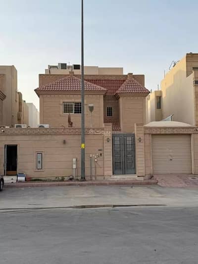 6 Bedroom Villa for Sale in North Riyadh, Riyadh - Villa For Sale in Al Malqa, North Riyadh