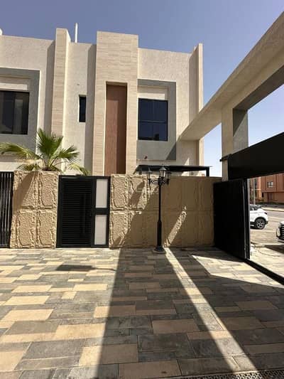 4 Bedroom Villa for Sale in North Riyadh, Riyadh - Three-story townhouse for sale in Al-Narjis neighborhood
