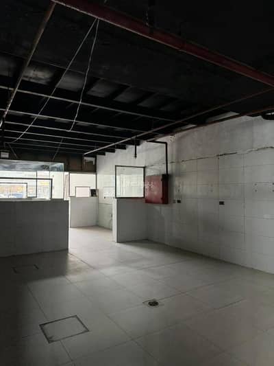 Showroom for Rent in North Riyadh, Riyadh - Showroom for rent - Al-Yasmin District