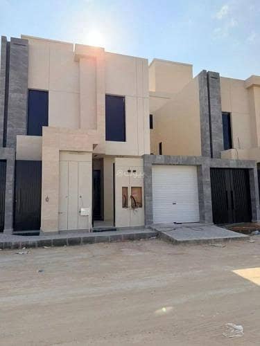5 Bedroom Floor for Sale in East Riyadh, Riyadh - 5 Bedroom Floor For Sale in Al Janadriyah, Riyadh