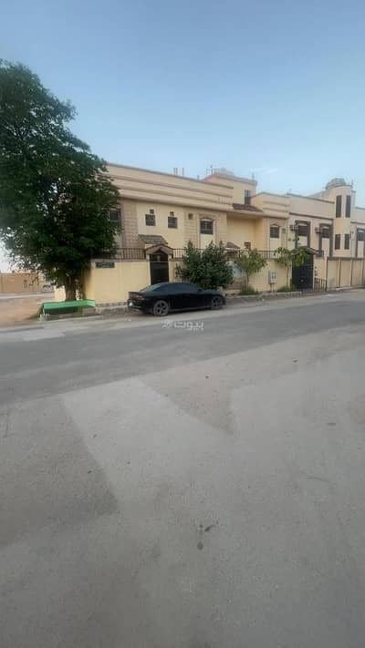 10+ Beds Villa for Sale in West Riyadh, Riyadh - Villa for sale 10+ Beds Villa for Sale in West Riyadh, Riyadh - Villa for sale