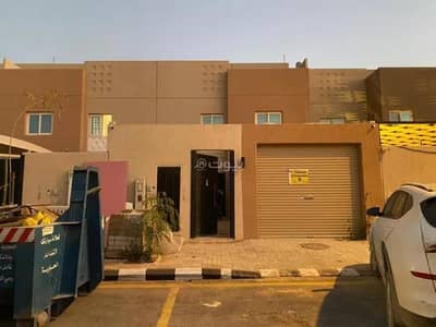 6 Bedroom Villa for Rent in North Riyadh, Riyadh - Villa for rent at King Khalid International Airport, north Riyadh