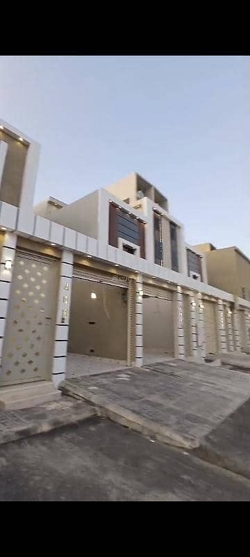 3 Bedroom Floor for Sale in South Riyadh, Riyadh - Ground floor area 300, Hay Badr