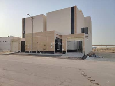 6 Bedroom Floor for Sale in West Riyadh, Riyadh - Residential villas for sale 6 Bedroom Floor for Sale in West Riyadh, Riyadh - Residential villas for sale