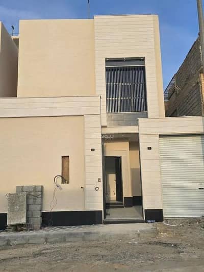 5 Bedroom Villa for Sale in West Riyadh, Riyadh - Villa for sale in Al Uraija Al Gharbiyah, west Riyadh