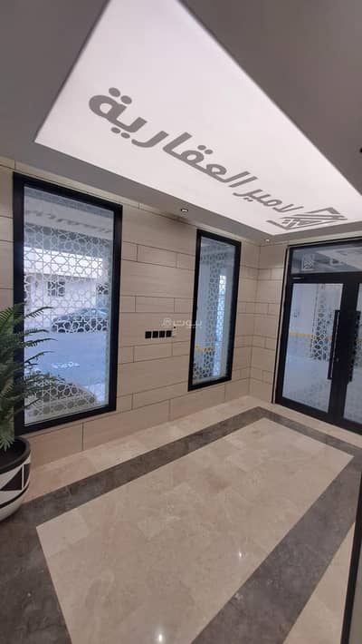 2 Bedroom Flat for Rent in North Jeddah, Jeddah - شقة للايجار فاخرة الموقع: الروضة - جنوب الكيال