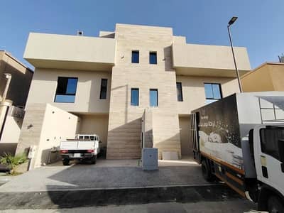 3 Bedroom Floor for Sale in East Riyadh, Riyadh - Ground floor for sale in Al Rawda District, a distinguished location, spacious area, and reasonable price