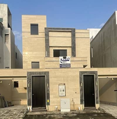 3 Bedroom Apartment for Sale in East Riyadh, Riyadh - Upper townhouse for sale in Al-Janudriyyah neighborhood